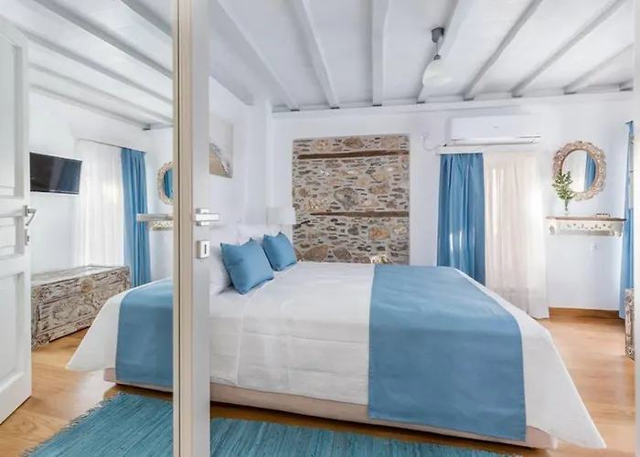 Дом отдыха Myrtia House *