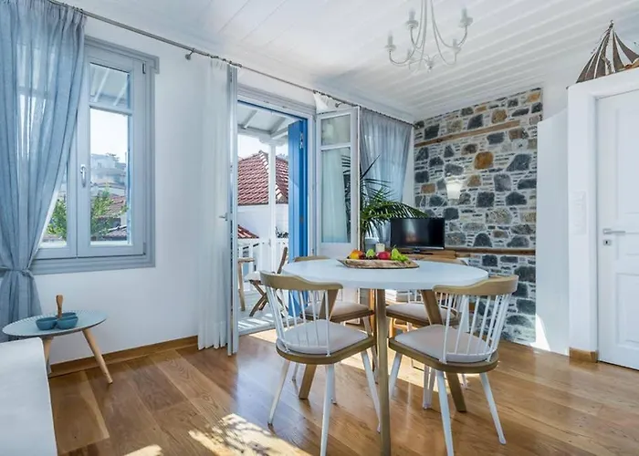 Myrtia House Дом отдыха Скопелос