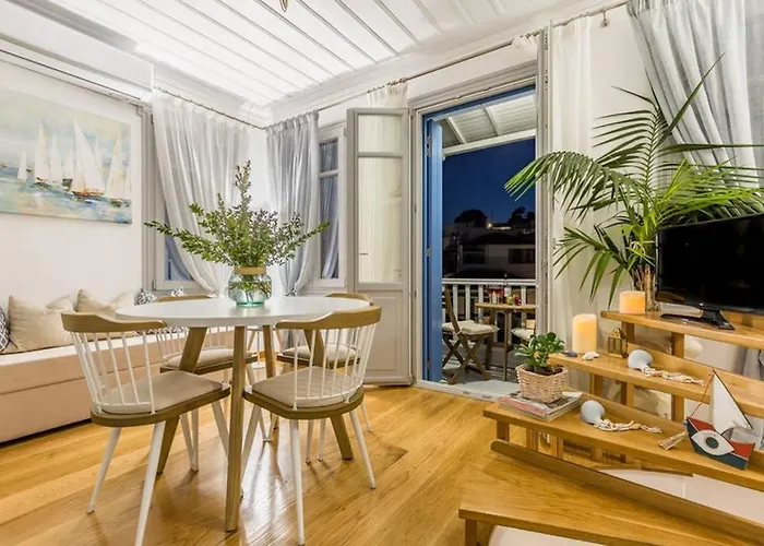 Дом отдыха Myrtia House *