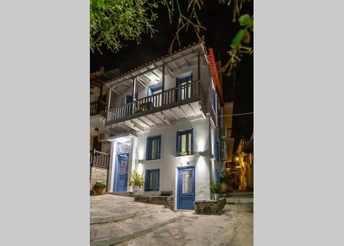 Дом отдыха Myrtia House *