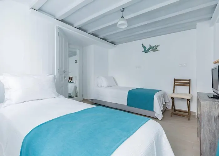 Дом отдыха Myrtia House *